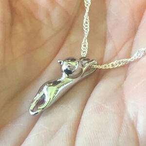Petite Hanging Kitty Cat 925 Solid Sterling Silver Necklace NWT